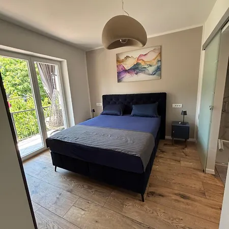 Appartement 3 Bedroom With Parking *